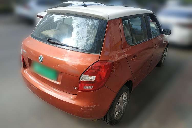 Used Skoda Fabia 2009 1.4L Automatic Crystal Edition Rear Right 45 Deg