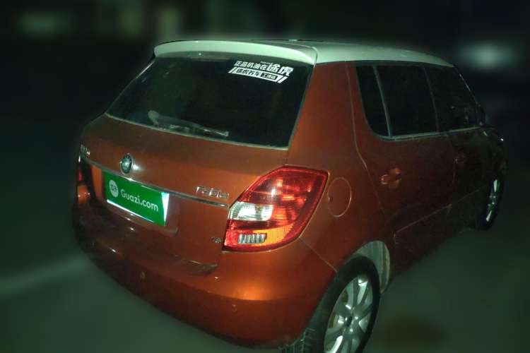 Used Skoda Fabia 2009 1.6L Automatic Crystal Edition Rear Right 45 Deg