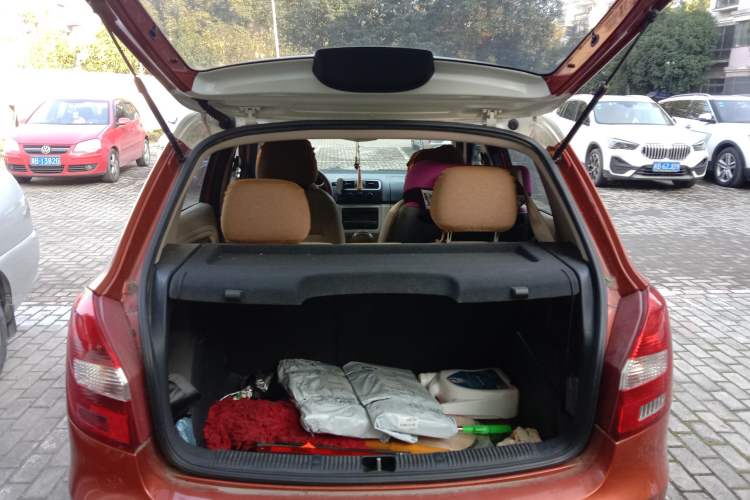 Used Skoda Fabia 2009 1.6L Automatic Crystal Edition Trunk