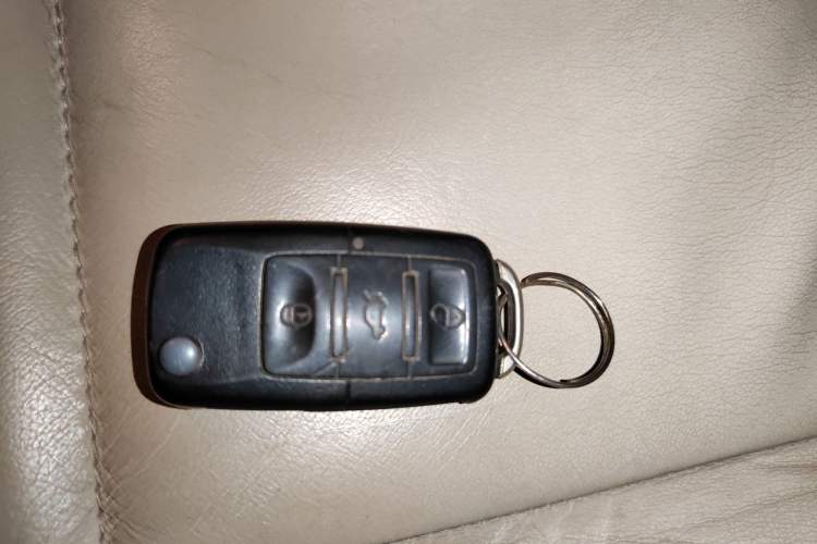 Used Skoda Fabia 2009 1.6L Automatic Crystal Edition Vehicle Key