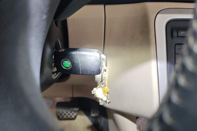 Used Skoda Fabia 2009 1.6L Automatic Crystal Edition Vehicle Key