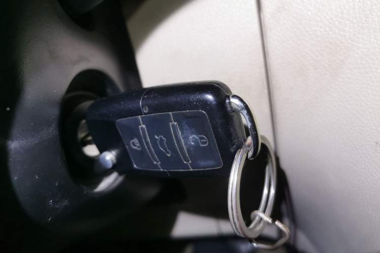 Used Skoda Fabia 2009 1.4L Automatic Crystal Edition Vehicle Key