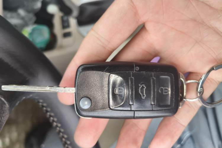 Used Skoda Fabia 2009 1.6L Automatic Crystal Edition Vehicle Key