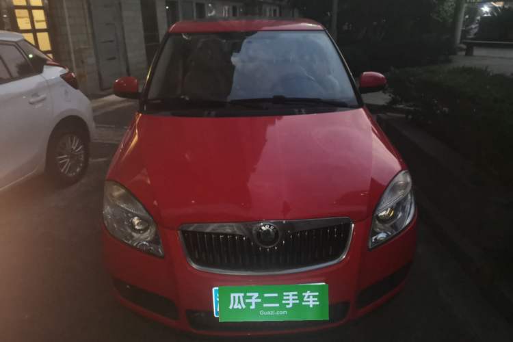 Used Skoda Fabia 2009 1.6L Automatic Crystal Edition Front
