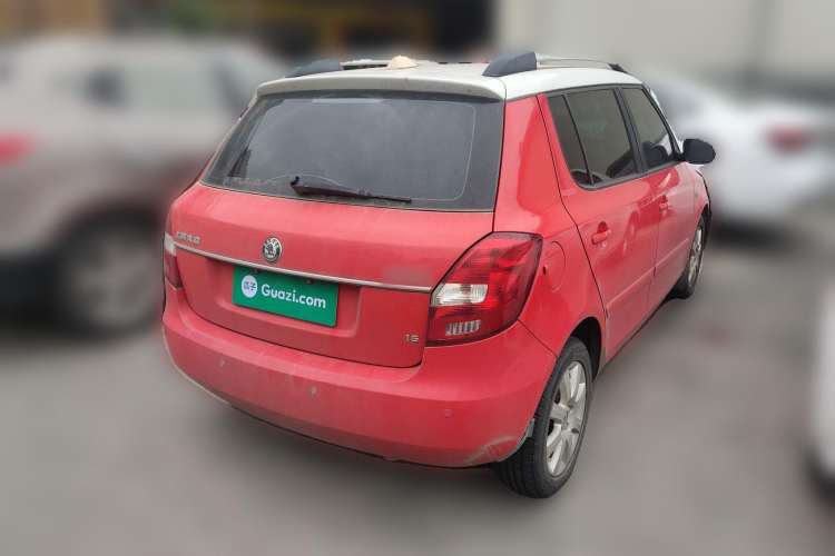 Used Skoda Fabia 2009 1.6L Automatic Crystal Edition Rear Right 45 Deg