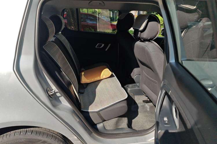 Used Skoda Fabia 2009 1.6L Automatic Crystal Edition Left Rear Seat