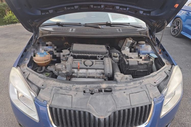 Used Skoda Fabia 2011 1.4L Manual Crystal Edition Engine Bay