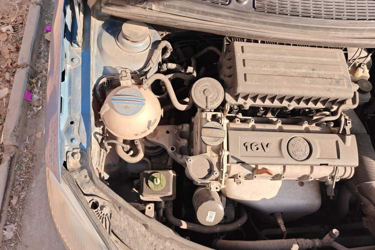 Used Skoda Fabia 2011 1.4L Automatic Crystal Edition Engine Bay Right