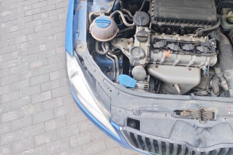 Used Skoda Fabia 2011 1.4L Automatic Crystal Edition Engine Bay Right