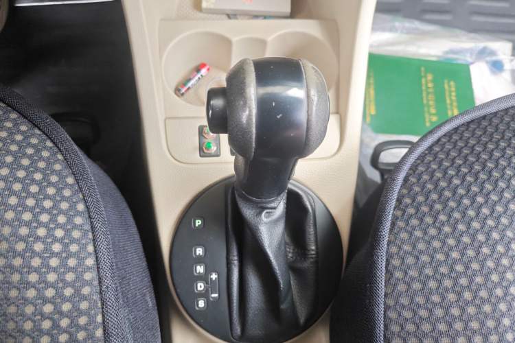 Used Skoda Fabia 2011 1.4L Automatic Crystal Edition Gear Lever