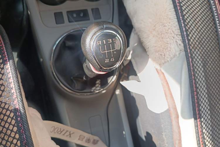 Used Skoda Fabia 2011 1.4L Manual Cool Edition Gear Lever
