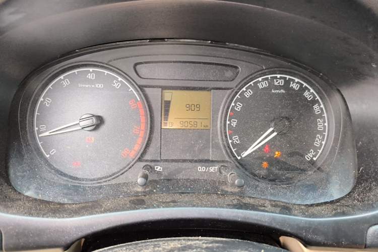 Used Skoda Fabia 2011 1.4L Manual Crystal Edition Instrument Cluster