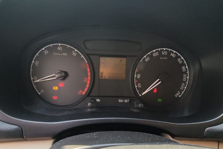 Used Skoda Fabia 2011 1.4L Automatic Crystal Edition Instrument Cluster