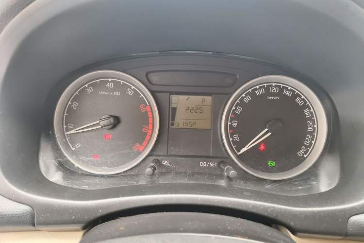 Used Skoda Fabia 2011 1.6L Automatic Crystal Edition Instrument Cluster