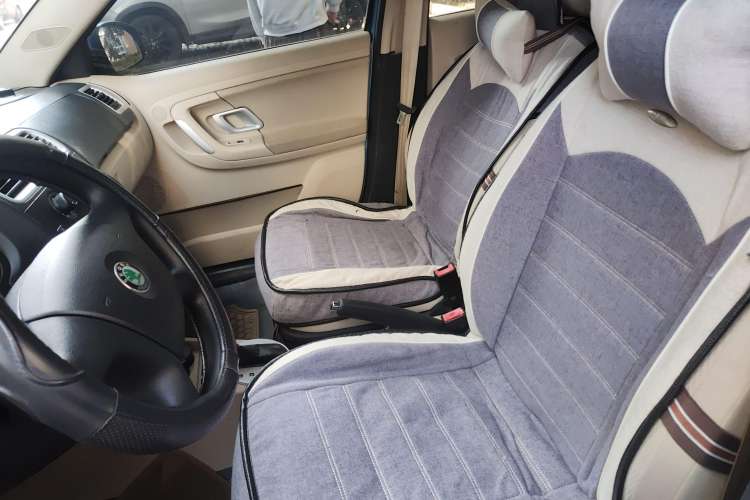 Used Skoda Fabia 2011 1.4L Automatic Crystal Edition Left Front Seat