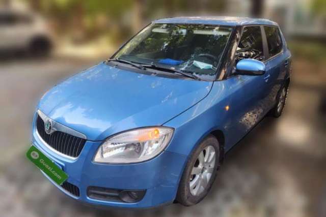 Skoda Fabia 2011 1.4L Automatic Crystal Edition مستعملة