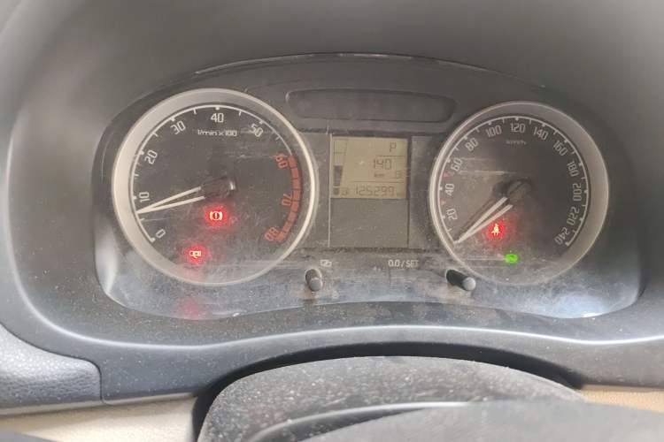 Used Skoda Fabia 2011 1.6L Automatic Crystal Edition Odometer Close Up