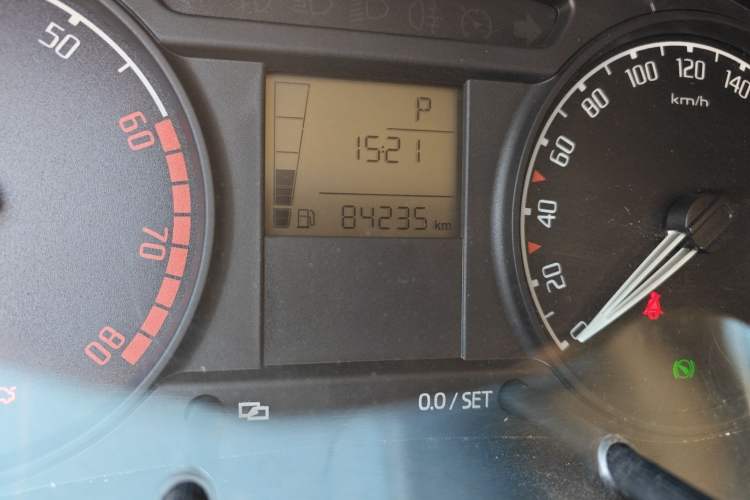 Used Skoda Fabia 2011 1.4L Automatic Crystal Edition Odometer Close Up