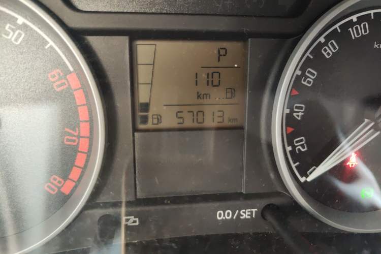 Used Skoda Fabia 2011 1.4L Automatic Crystal Edition Odometer Close Up