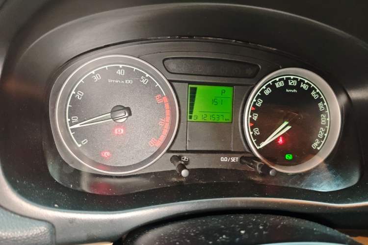 Used Skoda Fabia 2011 1.6L Automatic Crystal Edition Odometer Close Up