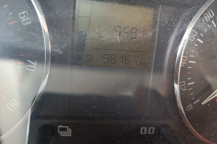 Used Skoda Fabia 2011 1.4L Manual Cool Edition Odometer Close Up
