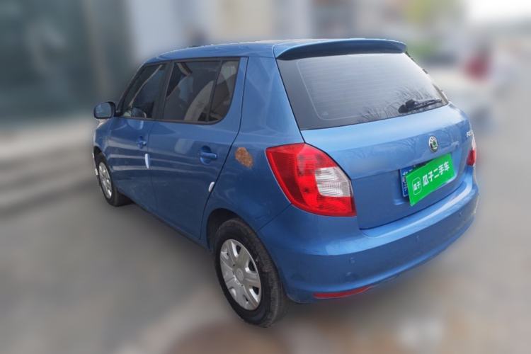 Used Skoda Fabia 2011 1.4L Automatic Crystal Edition Rear Left 45 Deg