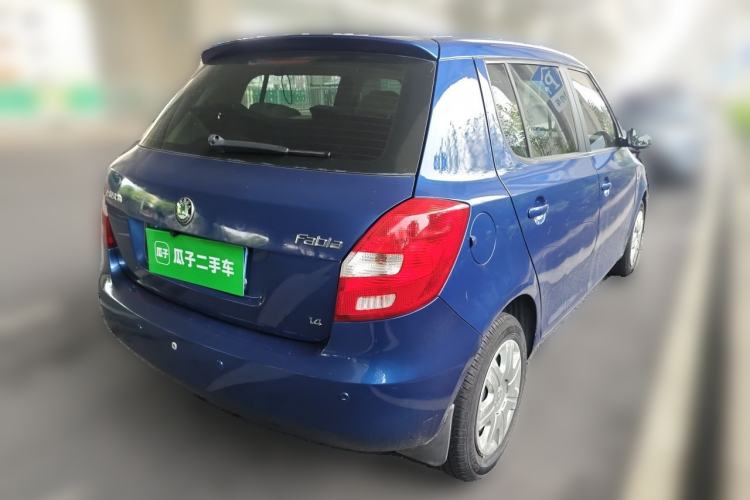 Used Skoda Fabia 2011 1.4L Automatic Crystal Edition Rear Right 45 Deg