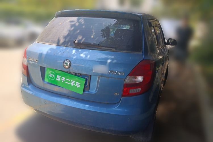 Used Skoda Fabia 2011 1.6L Automatic Crystal Edition Rear Right 45 Deg