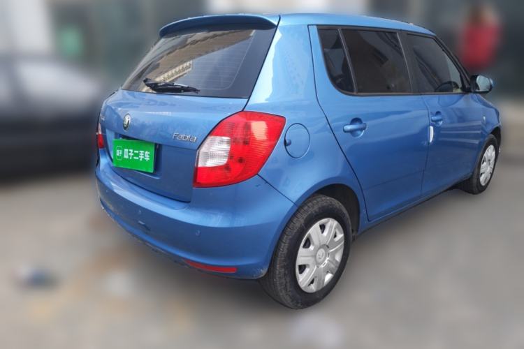 Used Skoda Fabia 2011 1.4L Automatic Crystal Edition Rear Right 45 Deg