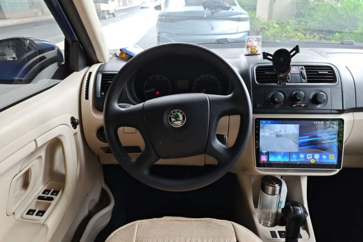 Used Skoda Fabia 2011 1.4L Automatic Crystal Edition Steering Wheel