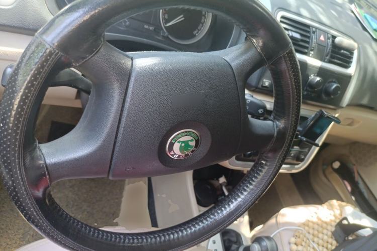 Used Skoda Fabia 2011 1.6L Automatic Crystal Edition Steering Wheel