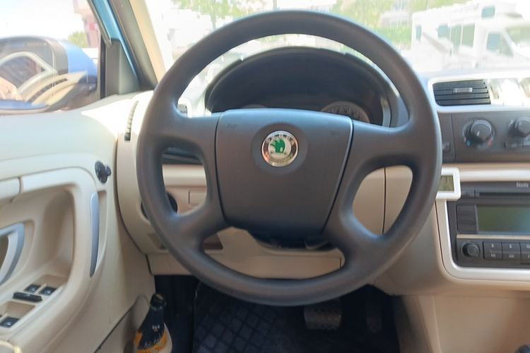 Used Skoda Fabia 2011 1.4L Automatic Crystal Edition Steering Wheel