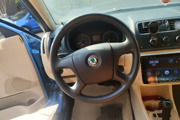 Used Skoda Fabia 2011 1.4L Automatic Crystal Edition Steering Wheel