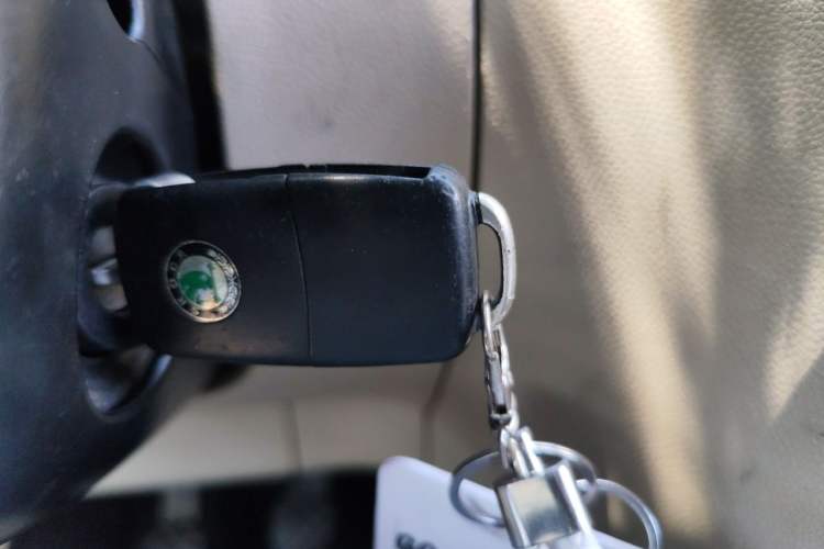 Used Skoda Fabia 2011 1.4L Manual Crystal Edition Vehicle Key