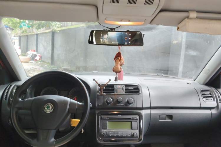 Used Skoda Fabia 2011 1.6L Manual Cool Black Edition Headliner