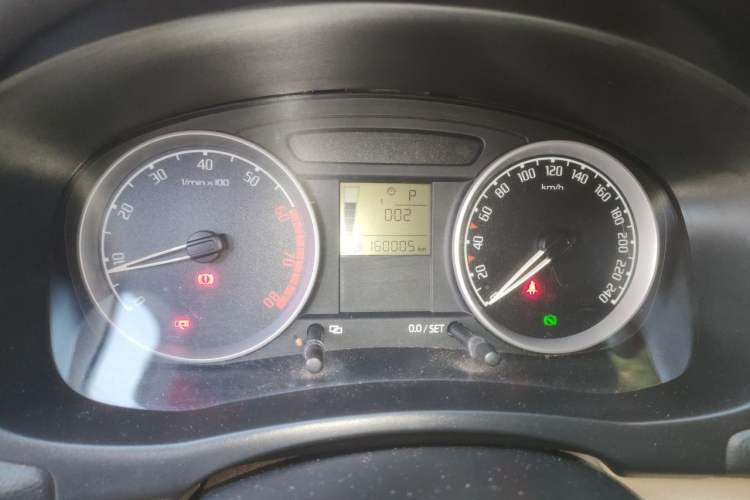 Used Skoda Fabia 2011 1.6L Automatic Crystal Edition Instrument Cluster