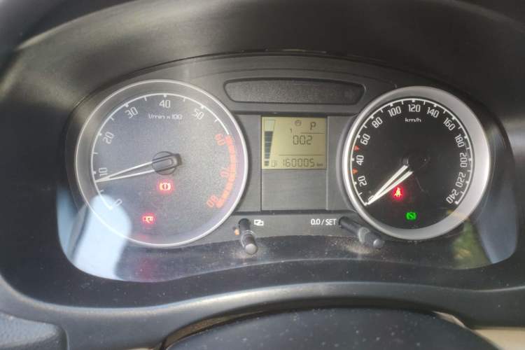 Used Skoda Fabia 2011 1.6L Automatic Crystal Edition Odometer Close Up