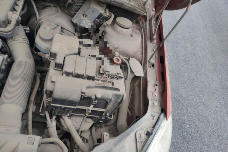 Used Skoda Fabia 2011 1.6L Automatic Crystal Edition Engine Bay Left