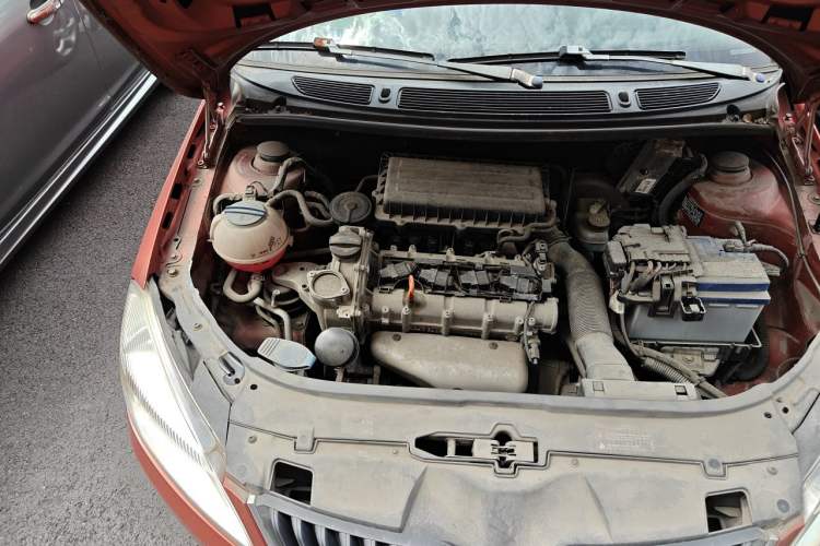 Used Skoda Fabia 2011 1.4L Manual Crystal Edition Engine Bay Right