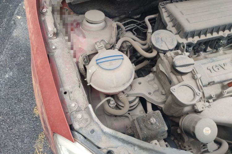 Used Skoda Fabia 2011 1.6L Automatic Crystal Edition Engine Bay Right
