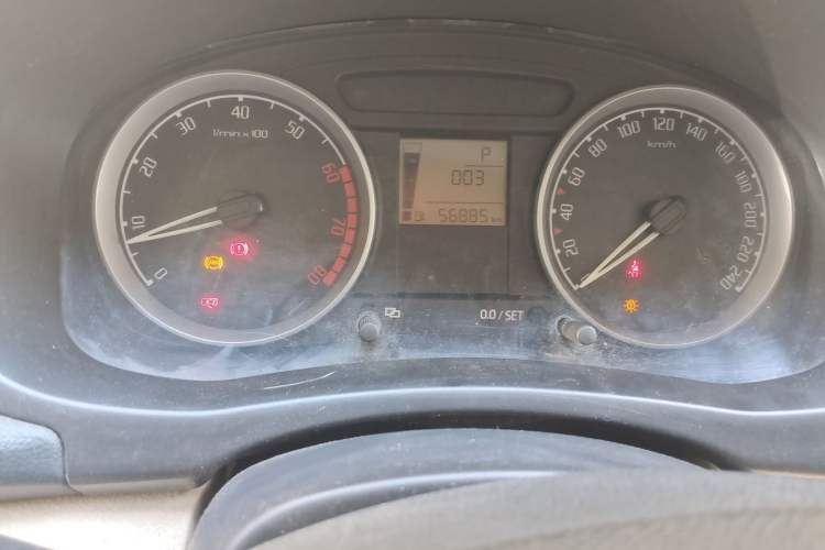 Used Skoda Fabia 2011 1.6L Automatic Crystal Edition Instrument Cluster