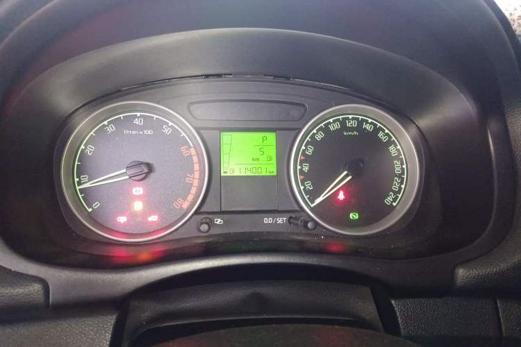 Used Skoda Fabia 2011 1.6L Automatic Cool Black Edition Instrument Cluster