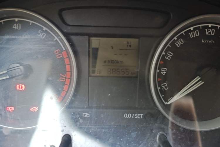 Used Skoda Fabia 2011 1.4L Automatic Crystal Edition Odometer Close Up