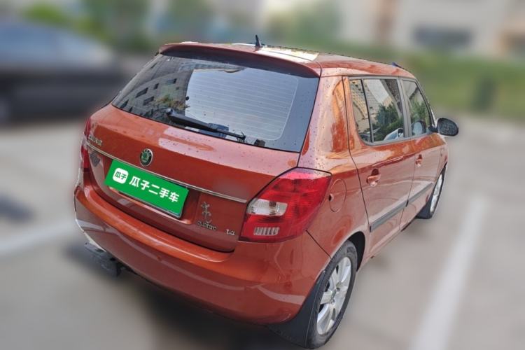 Used Skoda Fabia 2011 1.4L Automatic Crystal Edition Rear Right 45 Deg