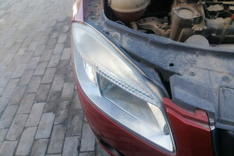 Used Skoda Fabia 2011 1.4L Automatic Crystal Edition Right Front Headlight