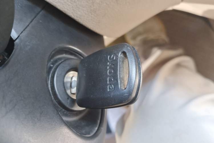 Used Skoda Fabia 2011 1.6L Automatic Crystal Edition Vehicle Key