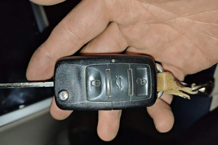Used Skoda Fabia 2011 1.6L Automatic Crystal Edition Vehicle Key