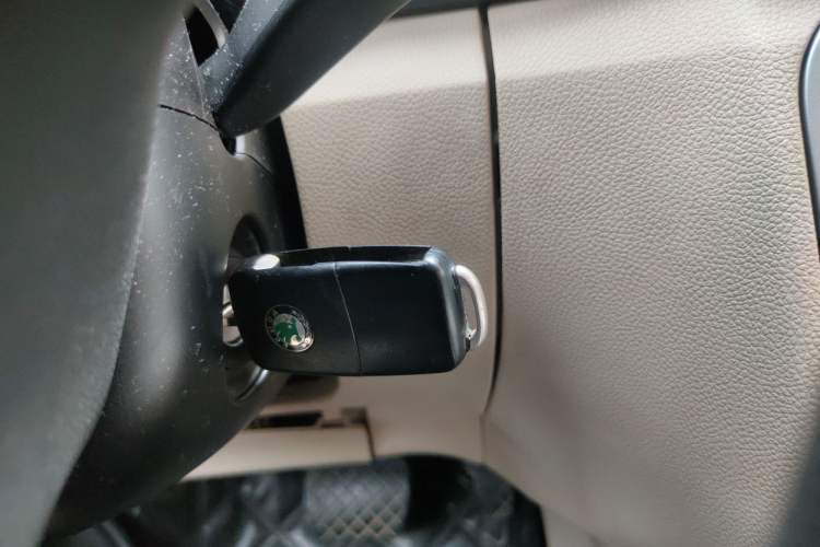 Used Skoda Fabia 2011 1.6L Automatic Crystal Edition Vehicle Key