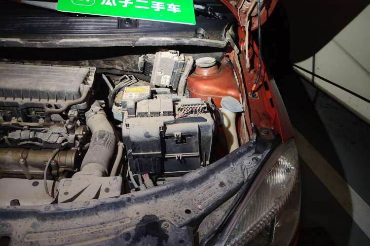 Used Skoda Fabia 2011 1.4L Automatic Crystal Edition Engine Bay Left