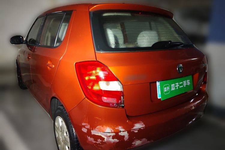 Used Skoda Fabia 2011 1.4L Automatic Crystal Edition Rear Left 45 Deg
